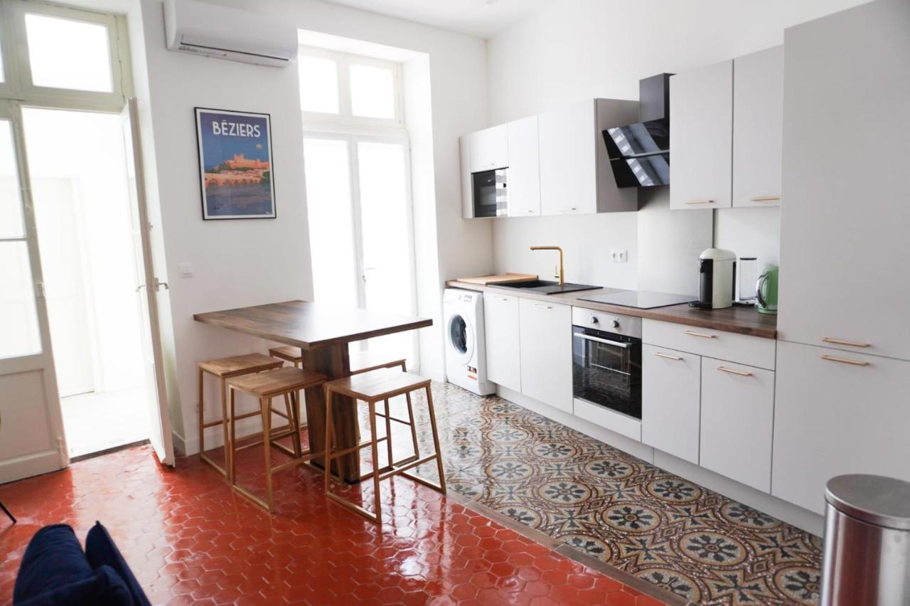 Bright And Modern 3-bedroom Apartment, 90m2 With Air Condition, In Appartement Béziers