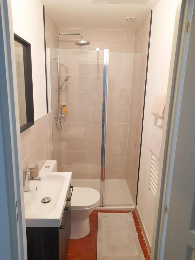 Bright And Modern 3-bedroom Apartment, 90m2 With Air Condition, In Béziers