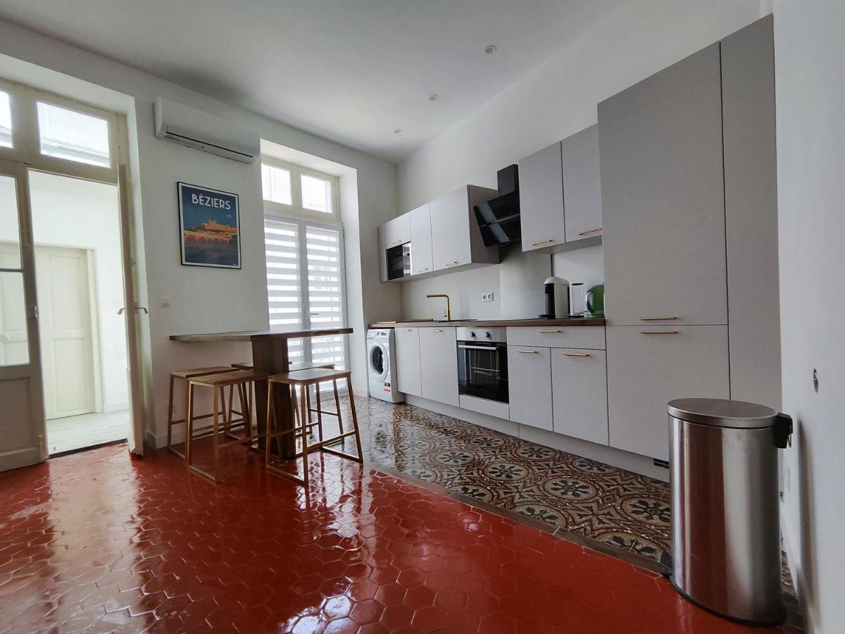 Bright And Modern 3-bedroom Apartment, 90m2 With Air Condition, In Béziers