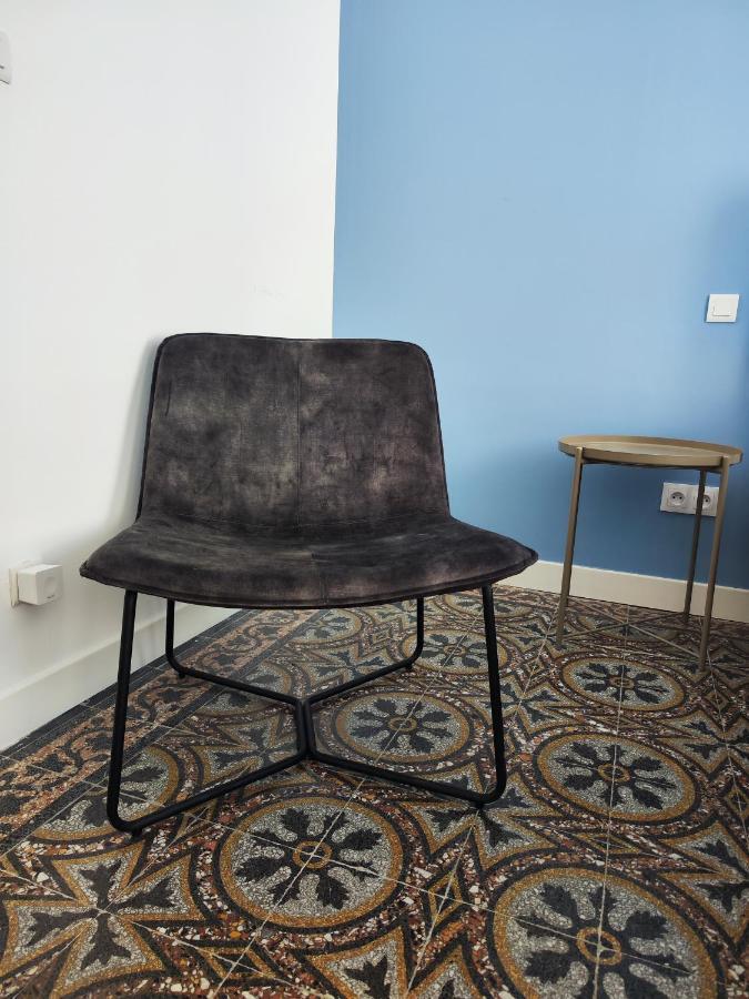 Bright And Modern 3-bedroom Apartment, 90m2 With Air Condition, In *